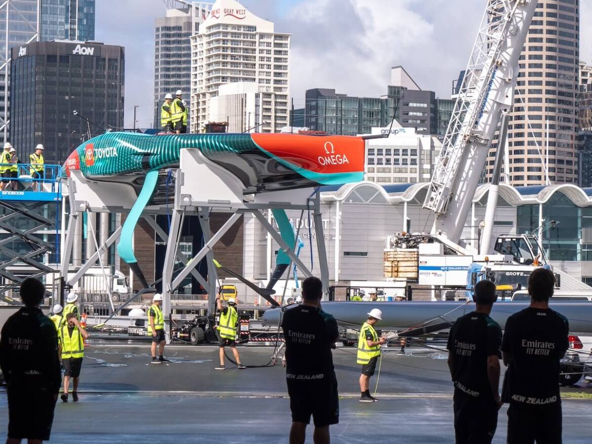 Barco Emirates Team New Zealand