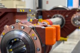 Nueva línea de producción de reductoras en la planta de Siemens Mobility de Cornellà de Llobregat.