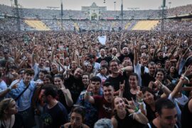 Público concierto Estopa Estadi Lluís Companys