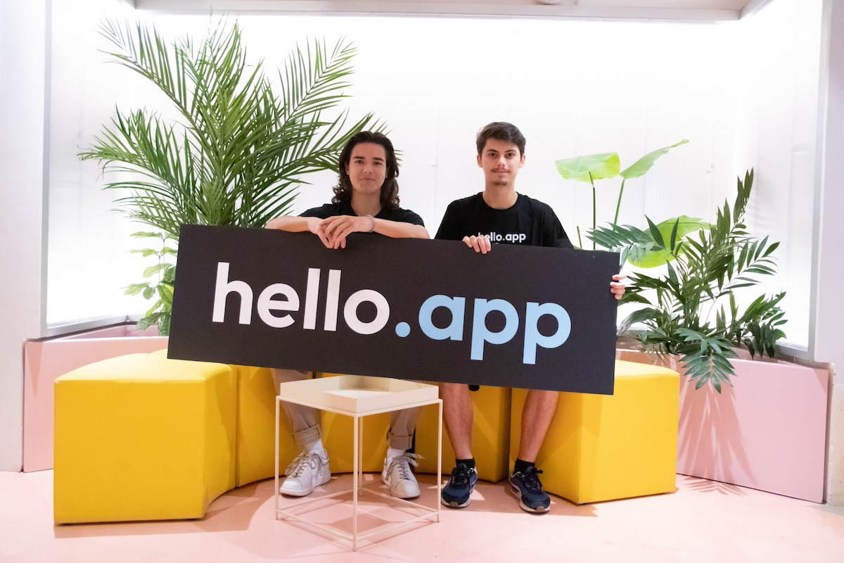 Los cofundadores de Hello.app Álvaro Pintado y Alexander Baikalov.