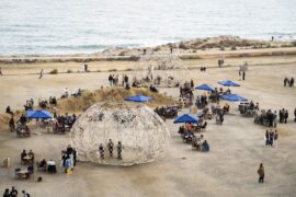 Tres Xemeneies Sant Adrià de Besòs durante Manifesta