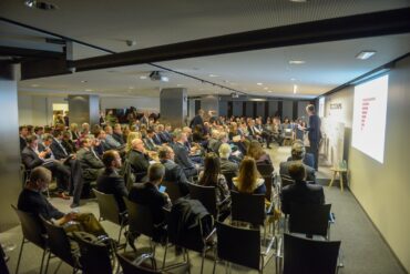 Jornada sobre la región metropolitana en el Círculo de Economía.