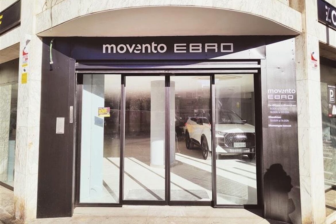 El primer concesionario Movento Ebro ha abierto este jueves en el carrer Balmes de Barcelona