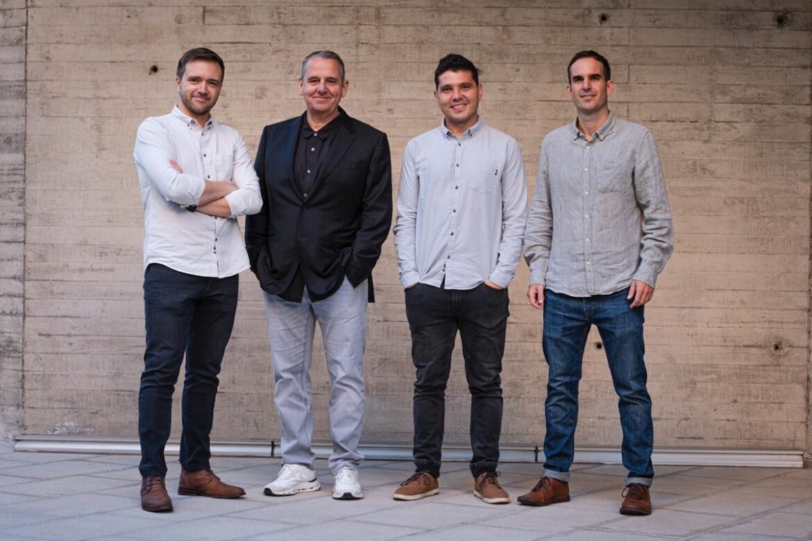 Los cofundadores de Genomawork y el CEO de Redarbor.