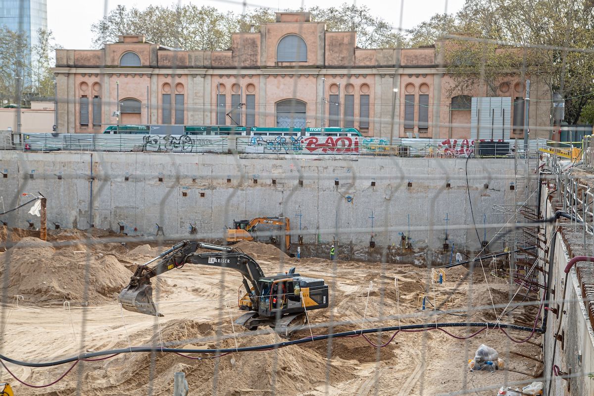 Grúas obras Mercat del Peix 