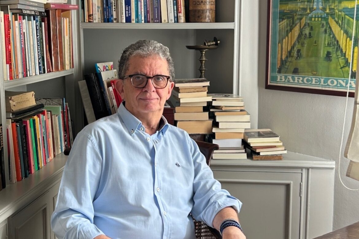 Santiago Tarín, periodista y escritor.