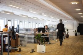 Oficinas y centros de trabajo.