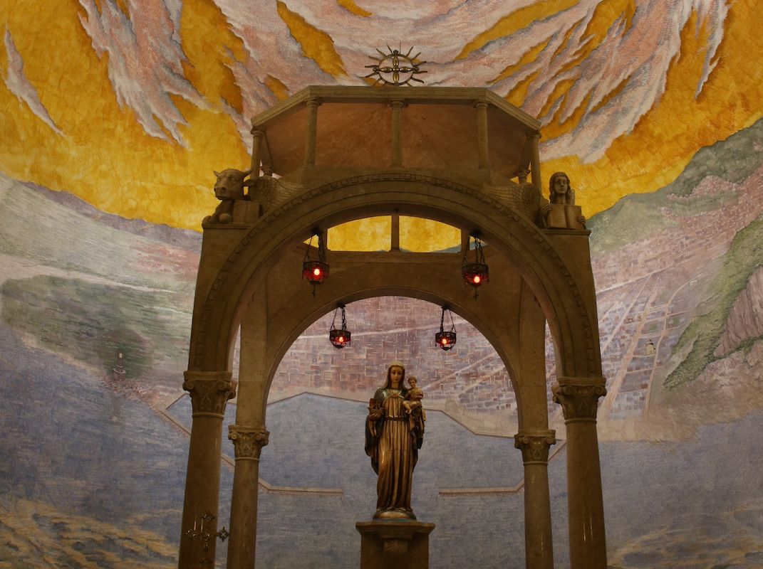 Frescos de Josep Minguell en la Iglesia de la Mare de Déu del Port.