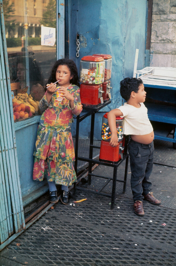 Helen Levitt. Nova York, c. 1971. © Film Documents LLC, courtesy Zander Galerie, Cologne