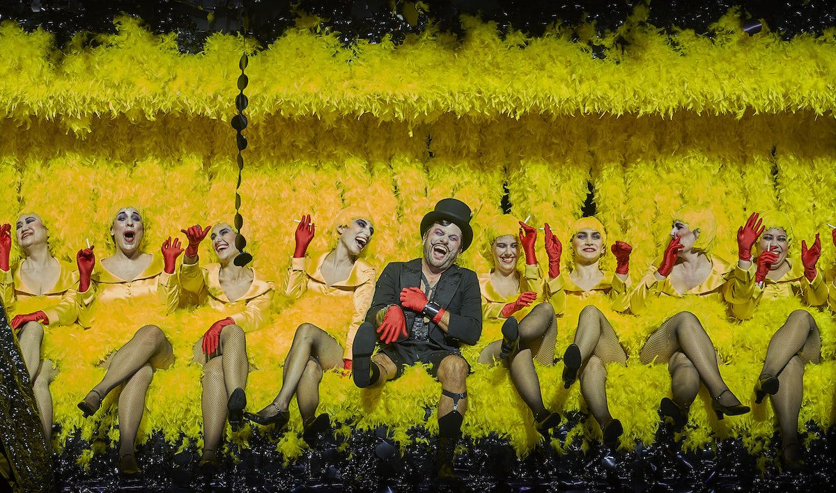 Una escena de l'òpera 'La guineueta astuta' al Liceu