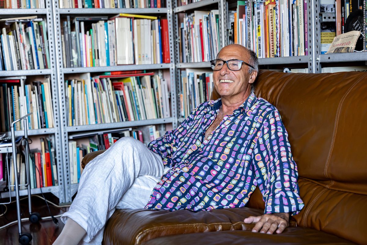 L'escriptor Vicenç Altaió durant l'entrevista