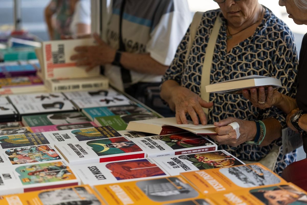 Setmana llibre en català por Lucas Amillano