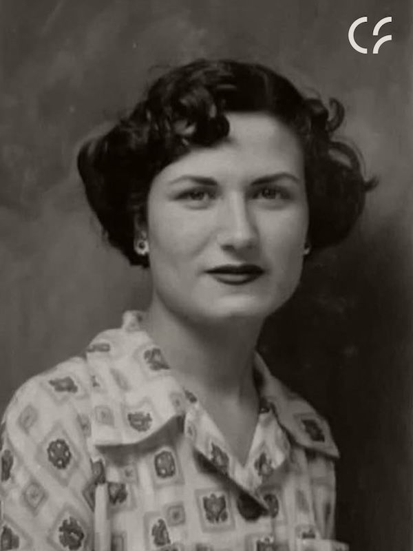 La madre de Óscar Manresa y la figura que da nombre a la Fundación.